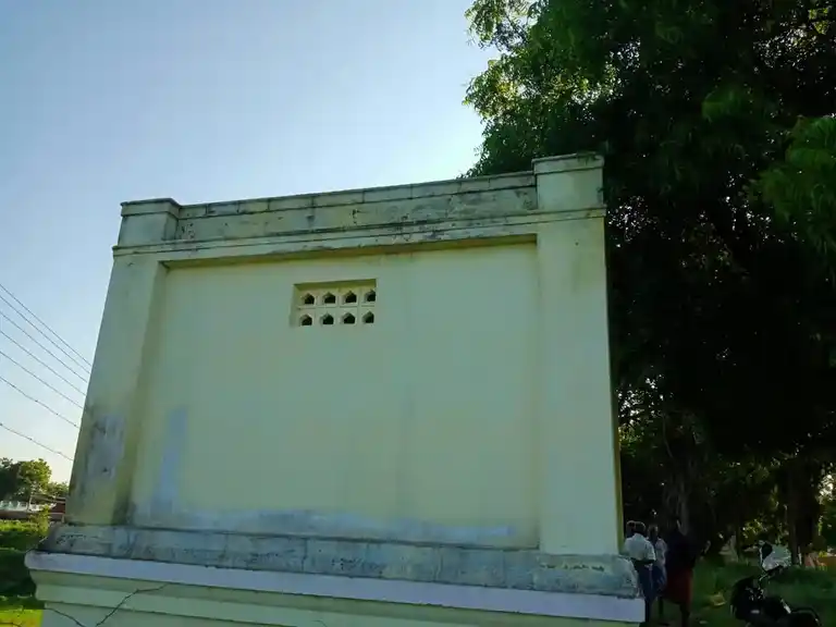 Arulmigu Vinayakar Temple, Near Kanmai Karai, Kasirediyapatti - 626003 அருள்மிகு விநாயகர் திருக்கோயில், கண்மாய்க்கரை அருகில், காசிரெட்டியபட்டி - 626003, Virudhunagar - Ancient Temple Architecture and History Image 3