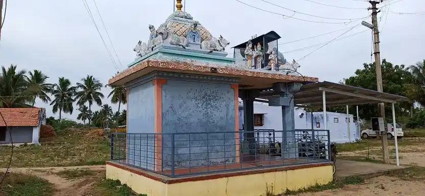 Arulmigu Vinayaker Bhavathiammn Temple, Samuthiravalasu, Moolanur - 638106 அருள்மிகு விநாயகர் பகவதியம்மன் திருக்கோயில், Samuthiravalasu, Moolanur - 638106, Tiruppur - Ancient Temple Architecture and History Image 2