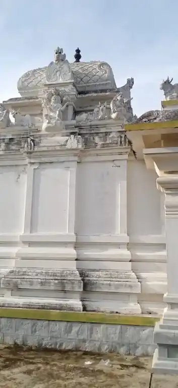 Arulmigu Vinayaker Muniapppasamy Temple, Somankottai, Moolanur - 638106 அருள்மிகு விநாயகர் முனியப்பசாமி திருக்கோயில், சோமன்கோட்டை, மூலனுார் - 638106, Tiruppur - Ancient Temple Architecture and History Image 2