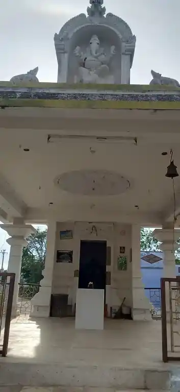 Arulmigu Vinayaker Muniapppasamy Temple, Somankottai, Moolanur - 638106 அருள்மிகு விநாயகர் முனியப்பசாமி திருக்கோயில், சோமன்கோட்டை, மூலனுார் - 638106, Tiruppur - Ancient Temple Architecture and History Image 3