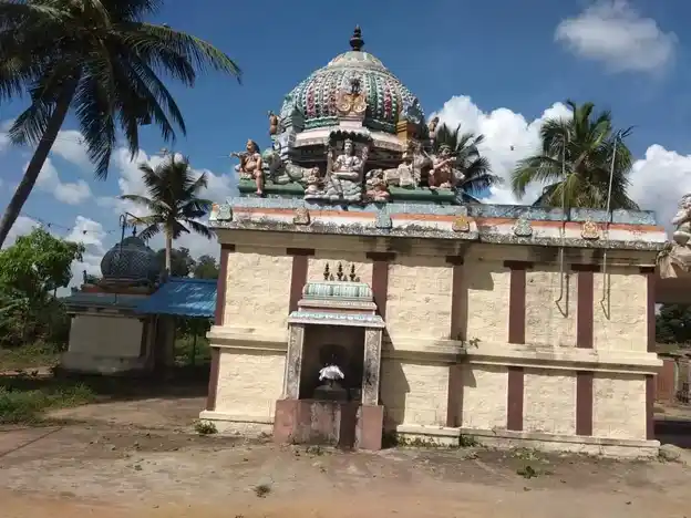 Arulmigu Vinaytheerthavar Temple, Maniyampallam, Alangudi Taluk - 622303 அருள்மிகு வினைதீர்த்தவர் திருக்கோயில், மணியம்பள்ளம், ஆலங்குடி வட்டம் - 622303, Pudukkottai - Ancient Temple Architecture and History Image 5