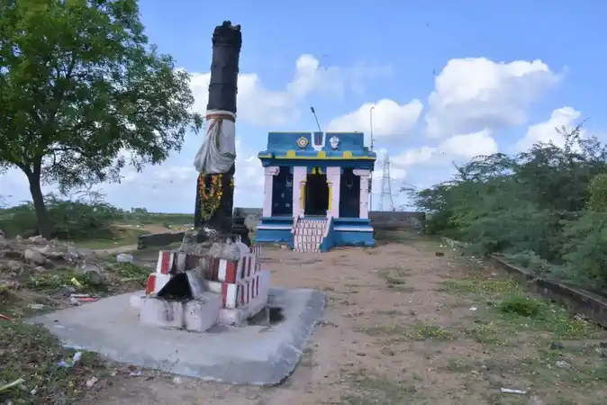Arulmigu Vinnagara Perumal Temple, Sengundrapuram, Sengundrapuram - 626103 அருள்மிகு விண்ணகரப்பெருமாள் திருக்கோயில், செங்குன்றாபுரம், செங்குன்றாபுரம் - 626103, Virudhunagar - Ancient Temple Architecture and History Image 8