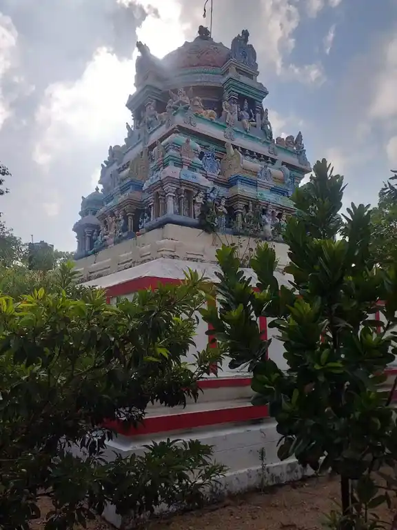 Arulmigu Vinnavaram Perumal Kovil, Kulasekaranpatinam., Kulasekaranpatinam. - 628206 Arulmigu Vinnavaram Perumal Kovil, Kulasekaranpatinam., Kulasekaranpatinam. - 628206, Thoothukudi - Ancient Temple Architecture and History Image 3
