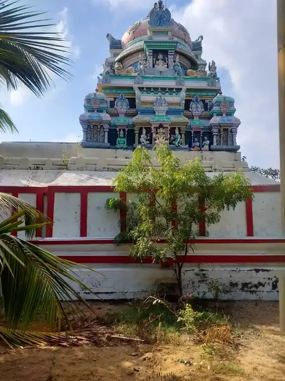 Arulmigu Vinnavaram Perumal Kovil, Kulasekaranpatinam., Kulasekaranpatinam. - 628206 Arulmigu Vinnavaram Perumal Kovil, Kulasekaranpatinam., Kulasekaranpatinam. - 628206, Thoothukudi - Ancient Temple Architecture and History Image 4