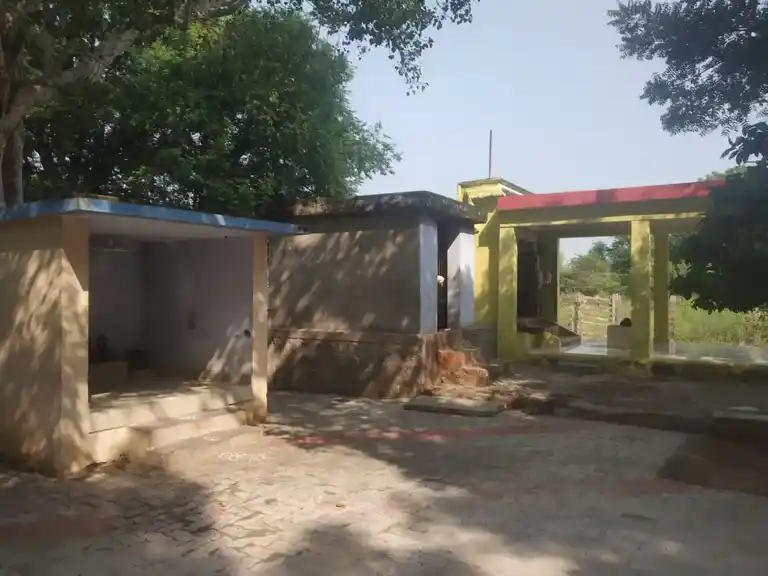 Arulmigu Vinyakar Temple, T.Kallupatti - 625703 அருள்மிகு விநாயகர் திருக்கோவில், T.Kallupatti - 625703, Madurai - Ancient Temple Architecture and History Image 2