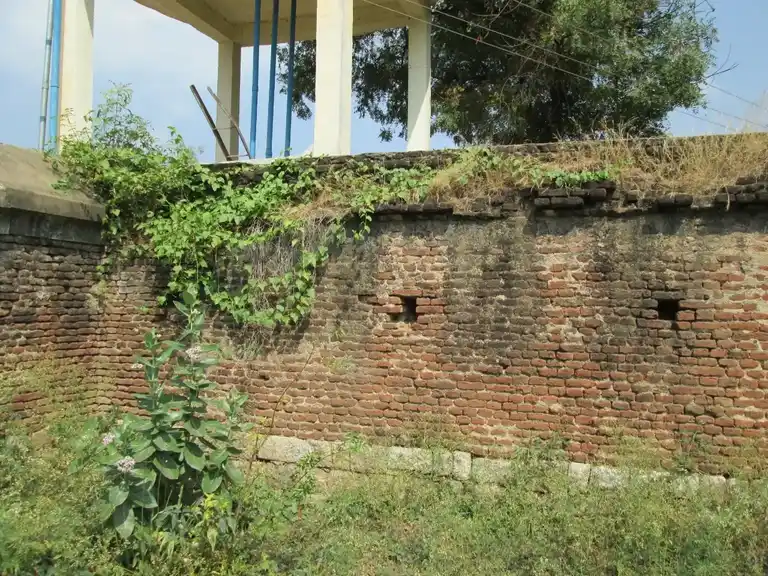Arulmigu Virupatcheeswarar Temple, Kammasamudiram - 632319 அருள்மிகு விருபாட்சீஸ்வரர் திருக்கோயில், கம்மசமுத்திரம் - 632319, Vellore - Ancient Temple Architecture and History Image 7