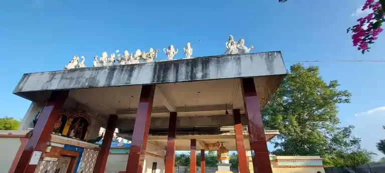 Arulmigu Virupatchieeswarar, Kannikulathamman, Padavettamman Vagaiyara Temple, Soorai - 632505 அருள்மிகு விருப்பாட்சீஸ்வரர் கண்ணிகுலத்தம்மன் படவேட்டம்மன் வகையறா திருக்கோயில், சூரை - 632505, Ranipet - Ancient Temple Architecture and History Image 6