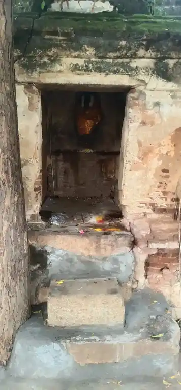 Arulmigu Viruthavaleeswarar Temple, Sriramasamuthiram - 621207 அருள்மிகு விருத்தவாலீஸ்வரர் திருக்கோயில், ஸ்ரீராமசமுத்திரம் - 621207, Thiruchirappalli - Ancient Temple Architecture and History Image 17