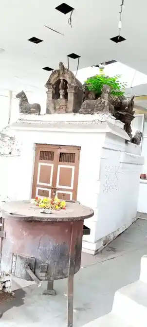 Arulmigu Visakaganapathy Temple, Pitchandarkovil, Pitchandarkovil - 621005 அருள்மிகு விசாககணபதி திருக்கோயில், Pitchandarkovil, Pitchandarkovil - 621005, Thiruchirappalli - Ancient Temple Architecture and History Image 3