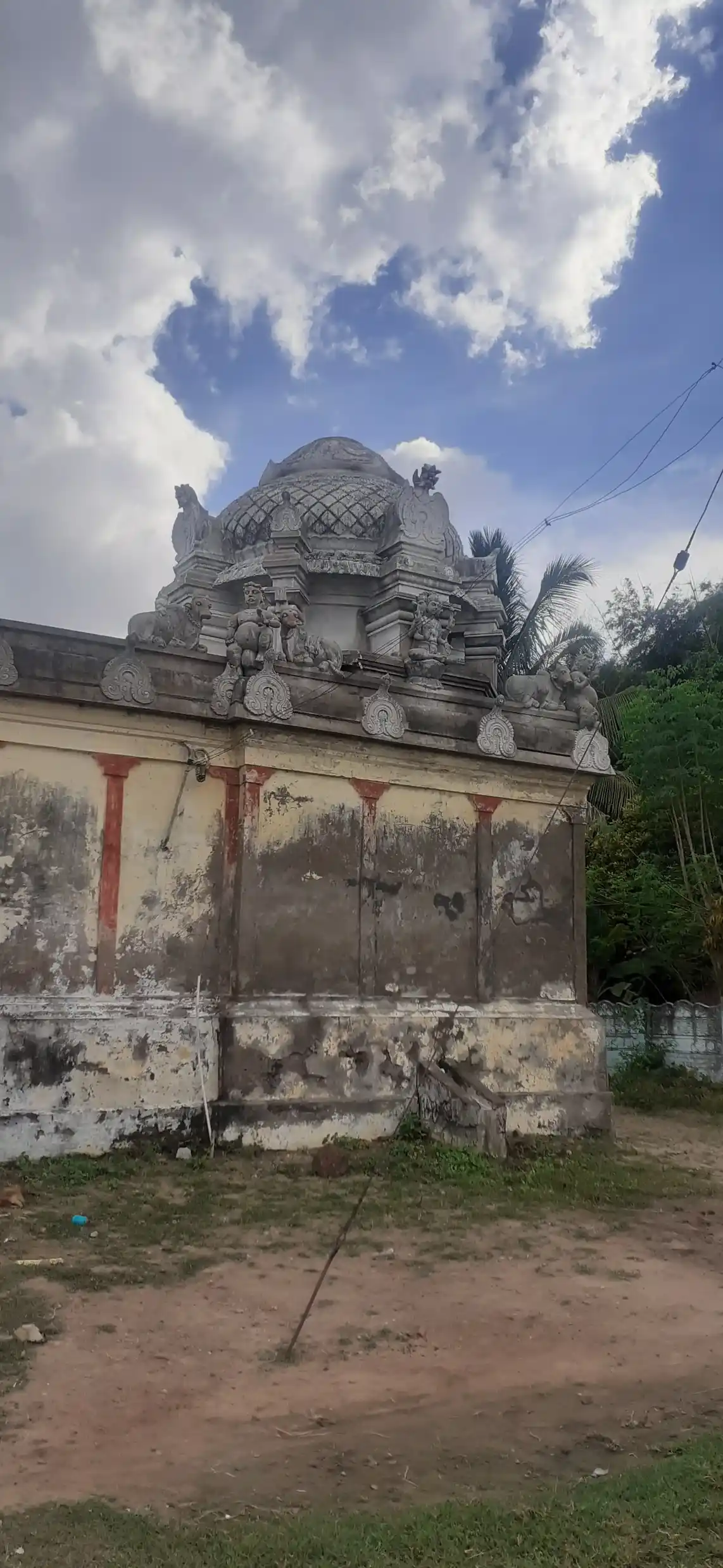Arulmigu Visaleswarar Temple, Alangudi - 612801