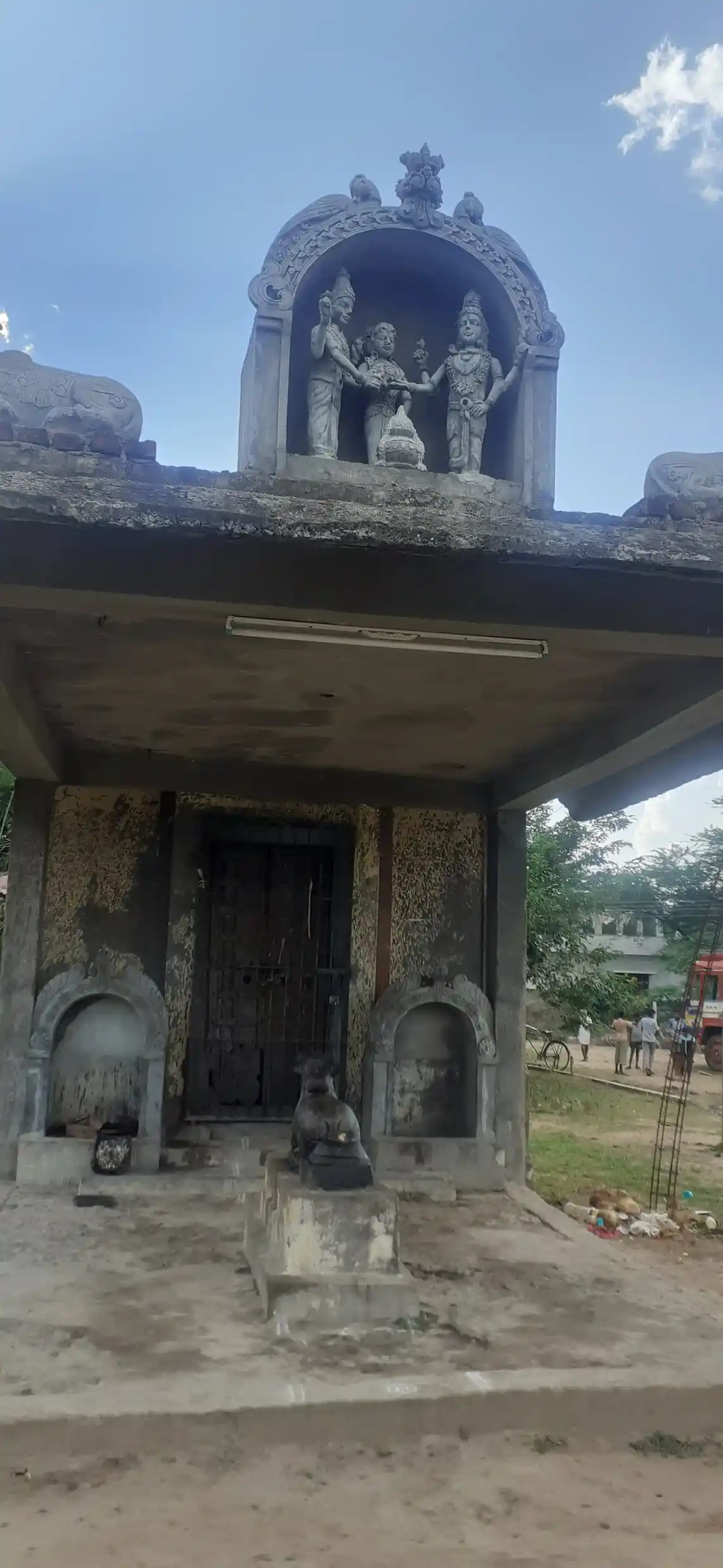 Arulmigu Visaleswarar Temple, Alangudi - 612801 அருள்மிகு விசாலேஷ்வரர் திருக்கோயில், Alangudi - 612801, Thiruvarur - Ancient Temple Architecture and History Image 4