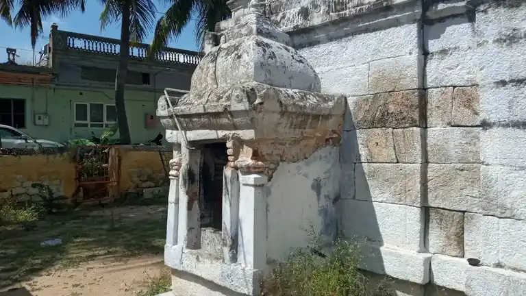 Arulmigu Vishalakshi Sametha Vishwanathaswamy Temple, Koonampatti - 638103