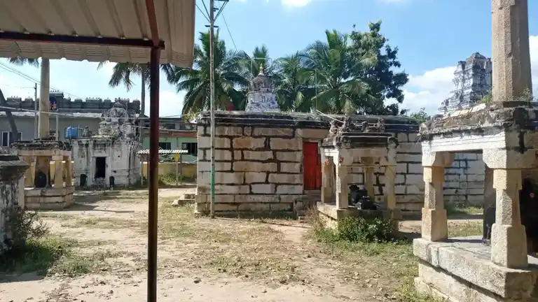 Arulmigu Vishalakshi Sametha Vishwanathaswamy Temple, Koonampatti - 638103 அருள்மிகு விசாலாட்சி சமேத விஸ்வநாதசுவாமி திருக்கோயில், Koonampatti - 638103, Tiruppur - Ancient Temple Architecture and History Image 2