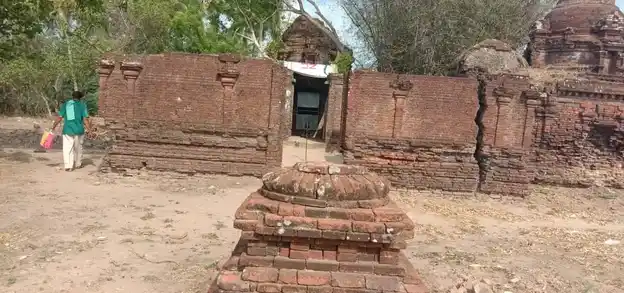 Arulmigu Vishuwanathar Temple, Eruvancheri - 609501 Temple