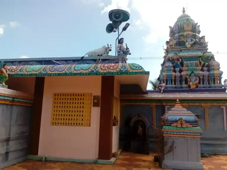 Arulmigu Vishvanaathaswamy Temple, Aayingudi - 614801 அருள்மிகு விஸ்வநாத சுவாமி திருக்கோயில், Aayingudi - 614801, Pudukkottai - Ancient Temple Architecture and History Image 2