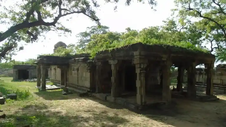 Arulmigu Vishvanaathaswamy Temple, Manjakkudi - 614619 அருள்மிகு விஸ்வநாதசுவாமி திருக்கோயில், Manjakkudi - 614619, Pudukkottai - Ancient Temple Architecture and History Image 13