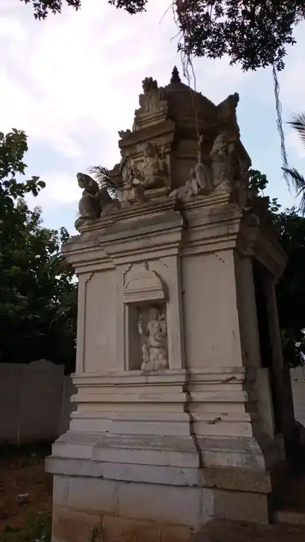 Arulmigu Vishvanatha Swamy Temple, Athavathur - 620102 அருள்மிகு விஸ்வநாத சுவாமி திருக்கோயில், அதவத்தூர் கிழக்கு, அதவத்தூர். - 620102, Thiruchirappalli - Ancient Temple Architecture and History Image 2