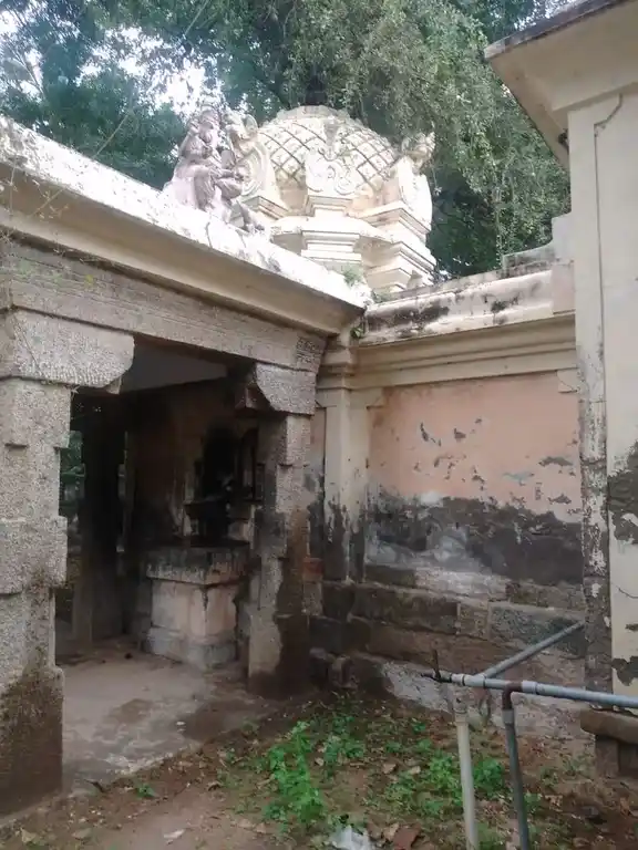 Arulmigu Vishvanatha Swamy Temple, Puthusathiram - 613105 அருள்மிகு விஸ்வநாதசுவாமி திருக்கோயில், Puthusathiram - 613105, Thanjavur - Ancient Temple Architecture and History Image 8