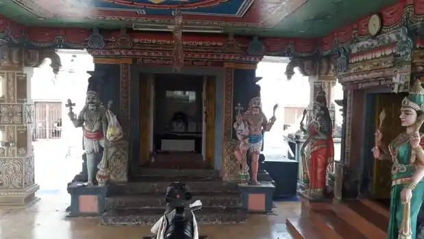 Arulmigu Vishwalingaswamy Vaithishwaraswamy Temple, Perutharaingudi, Perutharaingudi - 613704 Temple