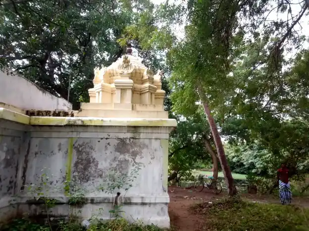 Arulmigu Vishwanadhaswamy Temple, Kadiyakuruchi - 639101 அருள்மிகு விஸ்வநாதசுவாமி திருக்கோயில், Kadiyakuruchi - 639101, Thiruchirappalli - Ancient Temple Architecture and History Image 2