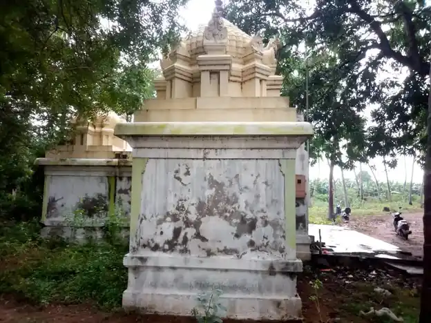 Arulmigu Vishwanadhaswamy Temple, Kadiyakuruchi - 639101 அருள்மிகு விஸ்வநாதசுவாமி திருக்கோயில், Kadiyakuruchi - 639101, Thiruchirappalli - Ancient Temple Architecture and History Image 3