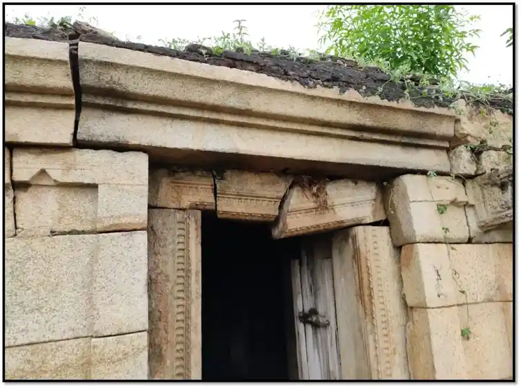 Arulmigu Vishwanathar Temple, Naanjoor - 622502 அருள்மிகு விஸ்வநாதர் திருக்கோயில், நாஞ்சூர் - 622502, Pudukkottai - Ancient Temple Architecture and History Image 10