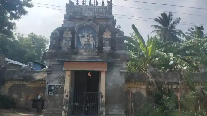 Arulmigu Vishwanathaswamy Temple, Adiyakkamangalam - 611101 அருள்மிகு விசுவநாதசுவாமி திருக்கோயில், Adiyakkamangalam - 611101, Thiruvarur - Ancient Temple Architecture and History Image 5