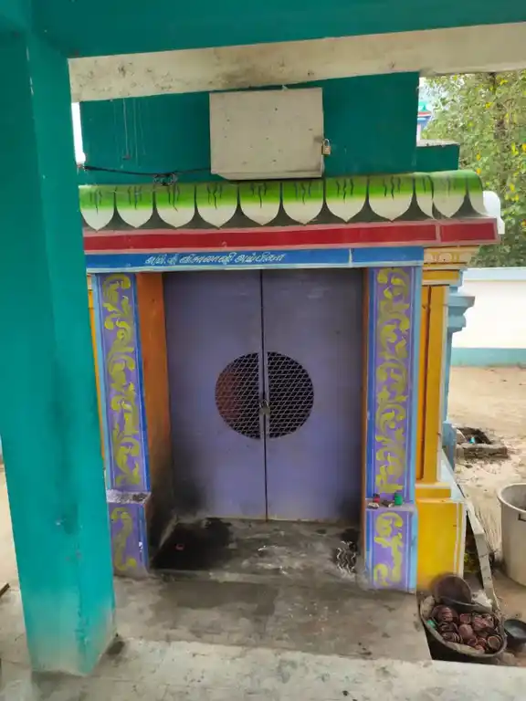 Arulmigu Vishwanathaswamy Temple, Andiyur - 610202 அருள்மிகு விசுவநாதசுவாமி திருக்கோயில், ஆண்டியூர் - 610202, Thiruvarur - Ancient Temple Architecture and History Image 2