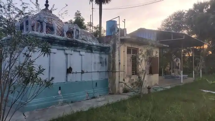 Arulmigu Vishwanathaswamy Temple, Senthamangalam - 610002 அருள்மிகு விசுவநாதசுவாமி திருக்கோயில்மற்றும் அய்யனார் கோவில், சேந்தமங்கலம், திருவாரூர் மாவட்டம் சுவாமி, Senthamangalam - 610002, Thiruvarur - Ancient Temple Architecture and History Image 3