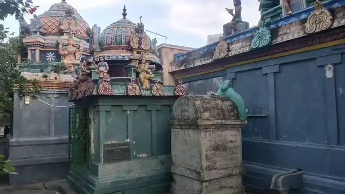 Arulmigu Vishwanathaswamy Temple, Senthamangalam - 610002 அருள்மிகு விசுவநாதசுவாமி திருக்கோயில்மற்றும் அய்யனார் கோவில், சேந்தமங்கலம், திருவாரூர் மாவட்டம் சுவாமி, Senthamangalam - 610002, Thiruvarur - Ancient Temple Architecture and History Image 4