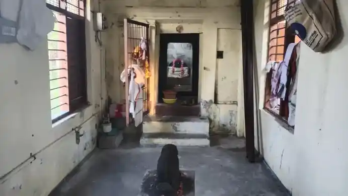 Arulmigu Vishwanathaswamy Temple, Senthamangalam - 610002 அருள்மிகு விசுவநாதசுவாமி திருக்கோயில்மற்றும் அய்யனார் கோவில், சேந்தமங்கலம், திருவாரூர் மாவட்டம் சுவாமி, Senthamangalam - 610002, Thiruvarur - Ancient Temple Architecture and History Image 12