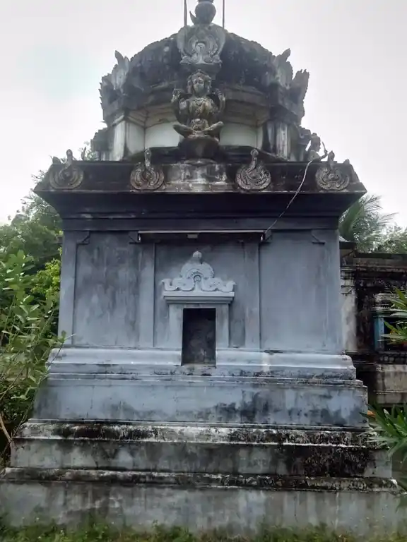Arulmigu Visuvanatha Swamy Temple, Puthur - 609301 Arulmigu Visuvanatha Swamy Temple, Puthur - 609301, Mayiladuthurai - Ancient Temple Architecture and History Image 3