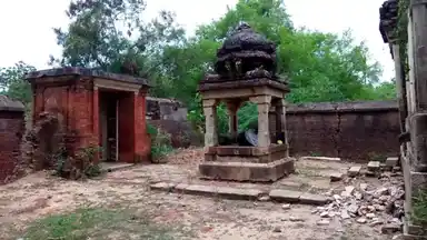 Arulmigu Visvanathasawamy Temple, Aladhur - 610203 அருள்மிகு விஸ்வநாசுவாமி திருக்கோயில், Aladhur - 610203, Thiruvarur - Ancient Temple Architecture and History Image 2