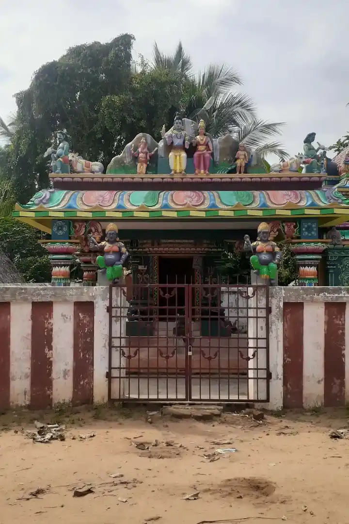 Arulmigu Visvanathaswamy Temple, Velur - 612106
