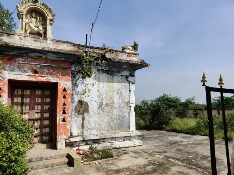Arulmigu Visvanatheeswarar Temple, Valavanur - 632511
