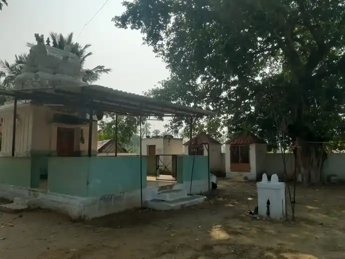 Arulmigu Visveswarar Mariamman Temple, Kavundapadi - 638455 அருள்மிகு விக்னேஷ்வரர், மாரியம்மன் திருக்கோயில், Kavundapadi - 638455, Erode - Ancient Temple Architecture and History Image 3