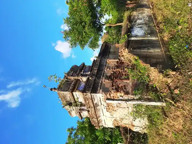 Arulmigu Viswanatha Swamy Temple, Agani - 609110 அ/மி. விசுவநாத சுவாமி திருக்கோயில், Sirkali - 609110, Mayiladuthurai - Ancient Temple Architecture and History Image 2