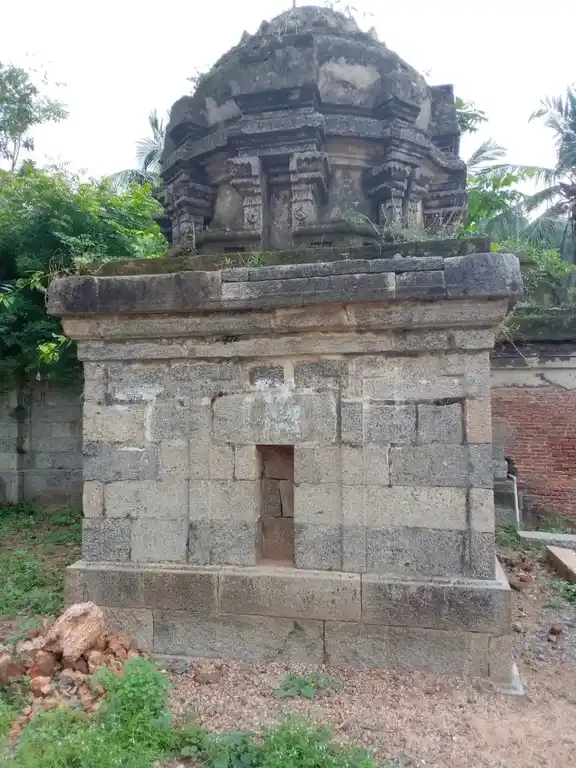 Arulmigu Viswanatha Swamy Temple, Nallanayagapuram - 609102 அருள்மிகு விசுவநாதசுவாமி திருக்கோயில், Sirkali - 609102, Mayiladuthurai - Ancient Temple Architecture and History Image 3