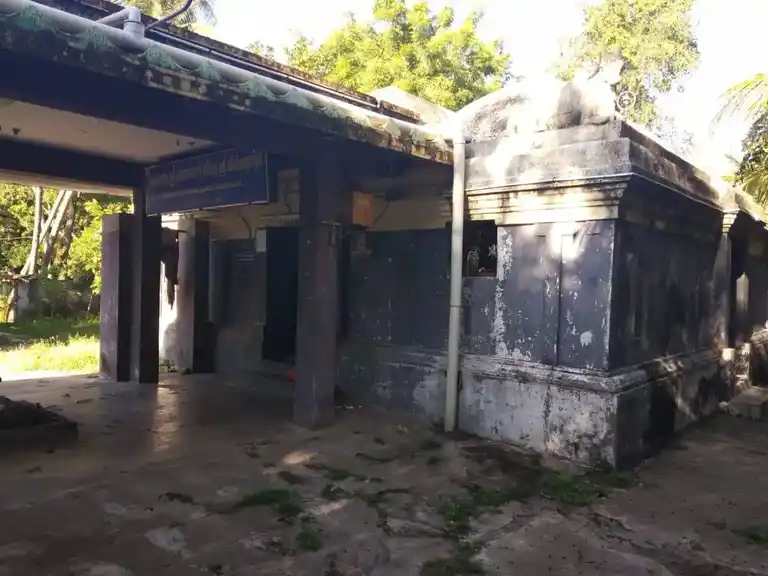 Arulmigu Viswanatha Swamy Temple, Nemeli, Nemmali - 609116 அருள்மிகு விஸ்வநாத சுவாமி திருக்கோயில், Nemeli, Sirkazhi - 609116, Mayiladuthurai - Ancient Temple Architecture and History Image 4