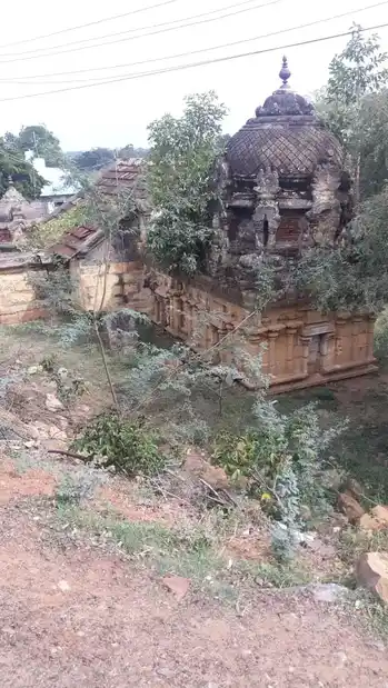 Arulmigu Viswanatha Swamy Temple, Sathanur - 621106 Arulmigu Viswanatha Swamy Temple, சாத்தனுர், Sathanur - 621106, Perambalur - Ancient Temple Architecture and History Image 6