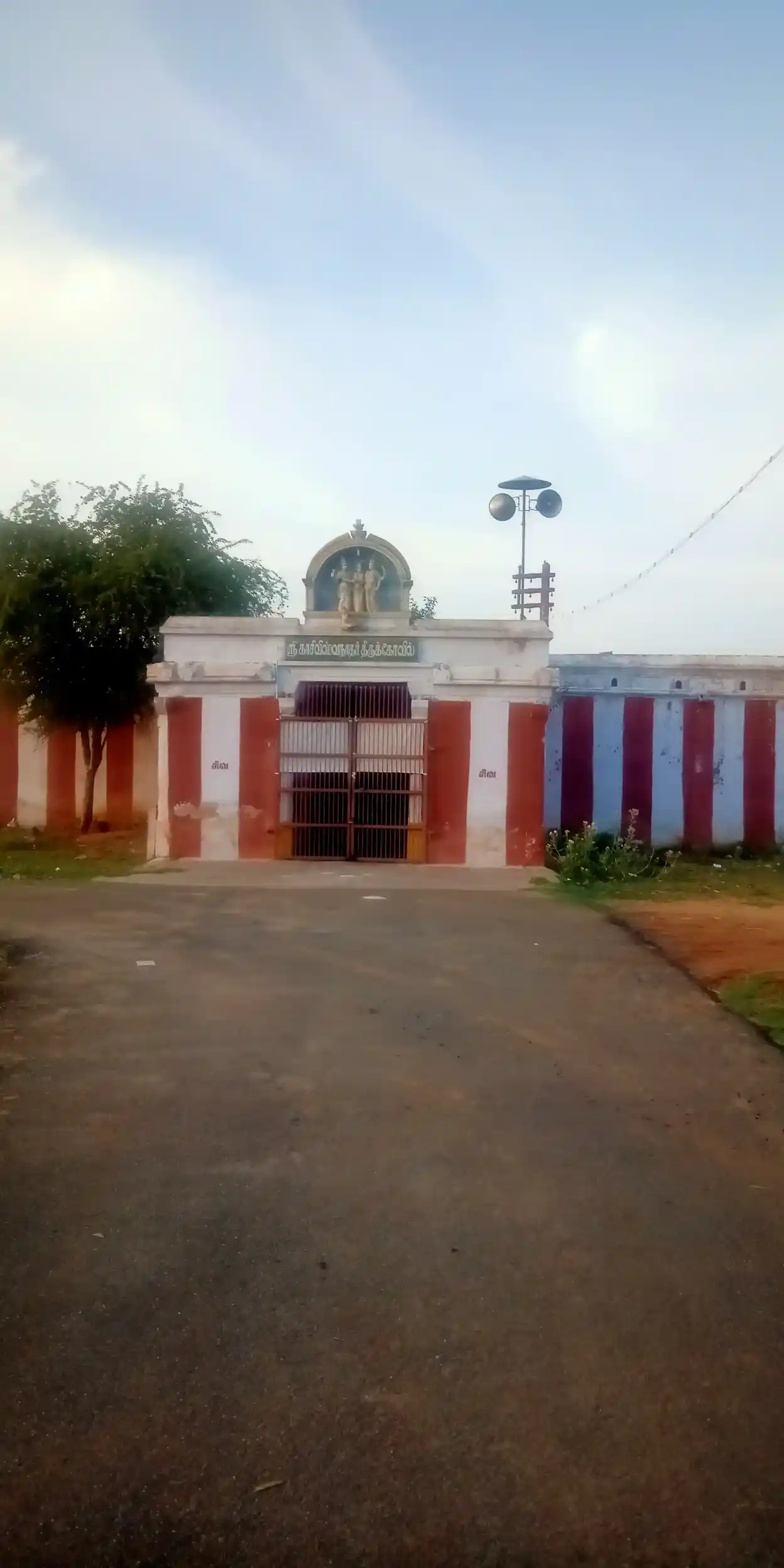 Arulmigu Viswanatha Swamy Temple, V M Chathiram - 627001 அருள்மிகு விஸ்வநாத சுவாமி திருக்கோயில், V M Chathiram - 627001, Tirunelveli - Ancient Temple Architecture and History Image 3