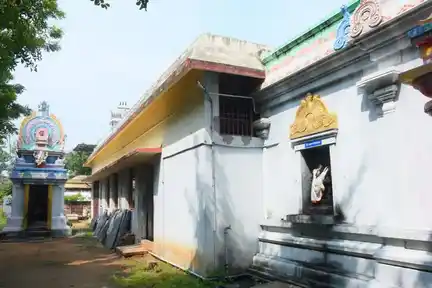 Arulmigu Viswanatha Swamytemple, Vallalagaram - 609118 Arulmigu Viswanatha Swamytemple, Vallalagaram - 609118, Mayiladuthurai - Ancient Temple Architecture and History Image 6