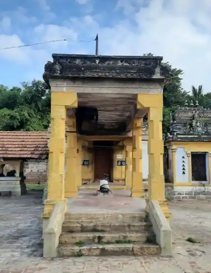 Arulmigu Viswanathar Temple, Valadi - 621601 Arulmigu Viswanathar Temple, Valadi - 621601, Thiruchirappalli - Ancient Temple Architecture and History Image 2