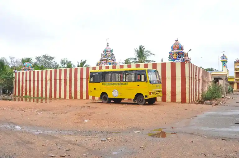 Arulmigu Viswanathasamy Temple, Ottapidaram - 628401 அருள்மிகு விஸ்வநாத சுவாமி திருக்கோயில், Ottapidaram - 628401, Thoothukudi - Ancient Temple Architecture and History Image 2