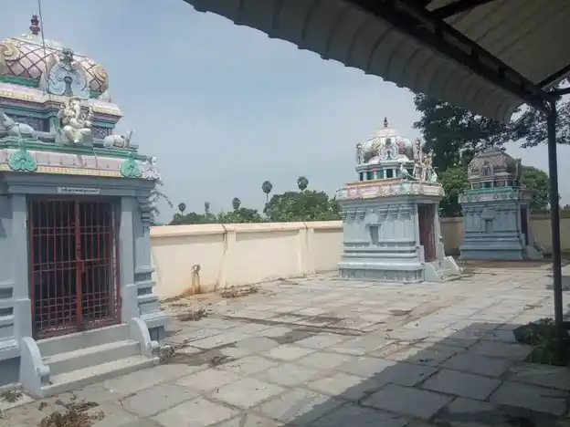 Arulmigu Viswanathaswamy Temple, Devanur, Kattucherri - 609310 அருள்மிகு விசுவநாதசுவாமி திருக்கோயில், தேவானூர் - 609310, Mayiladuthurai - Ancient Temple Architecture and History Image 2