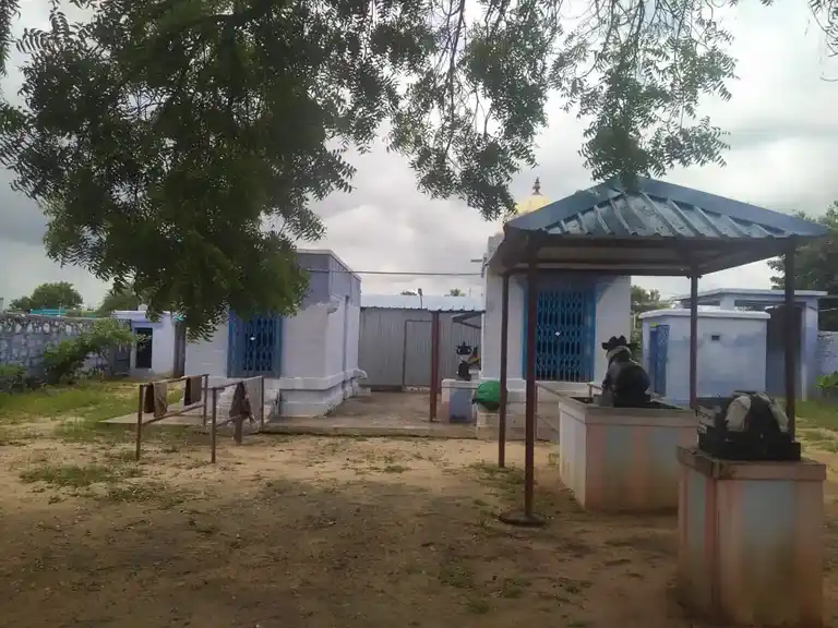 Arulmigu Viswanathaswamy Temple, Kanmai Karai, Ondipulinaickanoor - 626119 அருள்மிகு விஸ்வநாதசுவாமி மற்றும், விசாலாட்சியம்மன் திருக்கோயில், கண்மாய்க்கரை அருகில், ஒண்டிப்புலிநாயக்கனுர் - 626119, Virudhunagar - Ancient Temple Architecture and History Image 7