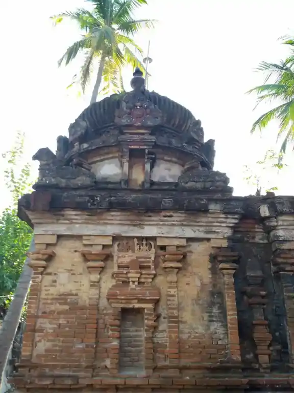 Arulmigu Viswanathaswamy Temple, Kurichi - 614602 அருள்மிகு விஷ்வநாத சுவாமி திருக்கோயில், Kurichi - 614602, Thanjavur - Ancient Temple Architecture and History Image 4