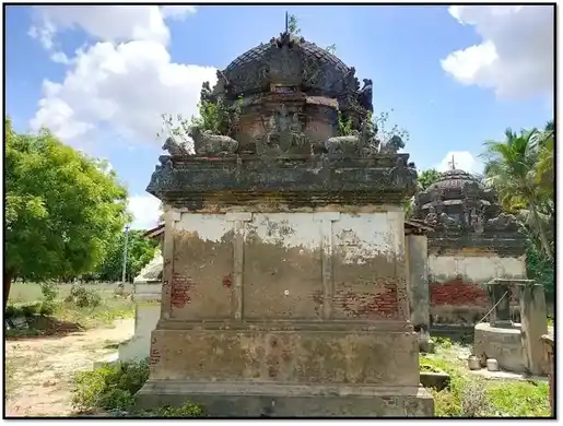 Arulmigu Viswanathaswamy Temple, Ozhugimangalam, Erukattanchery - 609307 விசுவநாத சுவாமி திருக்கோயில், ஒழுகைமங்கலம், எருக்கட்டாஞ்சேரி - 609307, Mayiladuthurai - Ancient Temple Architecture and History Image 3