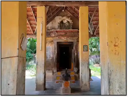 Arulmigu Viswanathaswamy Temple, Ozhugimangalam, Erukattanchery - 609307 விசுவநாத சுவாமி திருக்கோயில், ஒழுகைமங்கலம், எருக்கட்டாஞ்சேரி - 609307, Mayiladuthurai - Ancient Temple Architecture and History Image 8