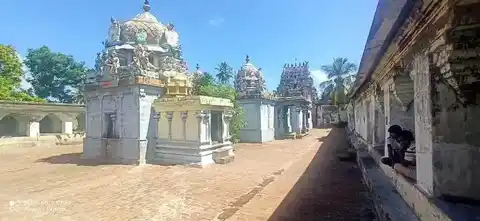 Arulmigu Viswanathaswamy Temple, Poraiyar - 609307 அருள்மிகு விஸ்வநாதசுவாமி திருக்கோயில், Poraiyar - 609307, Mayiladuthurai - Ancient Temple Architecture and History Image 2